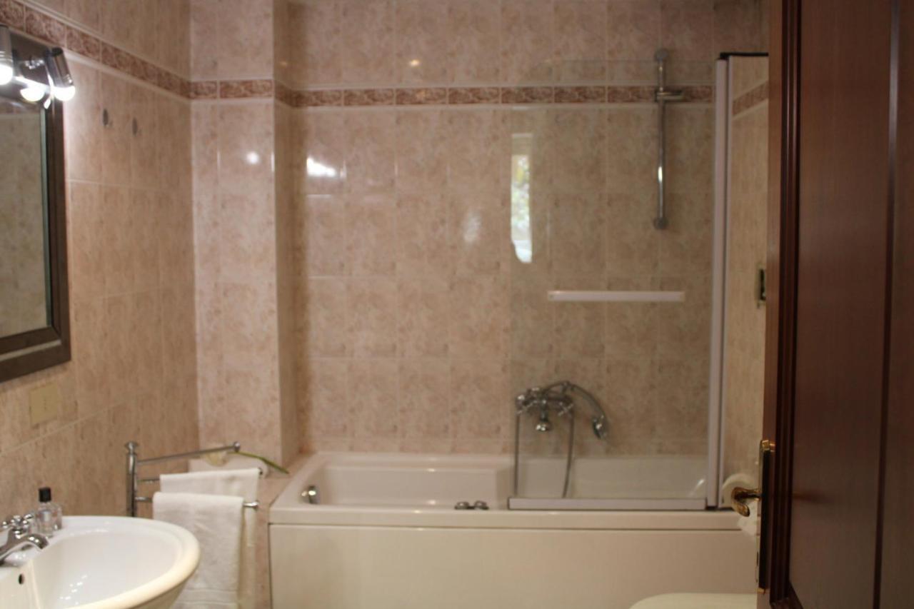 Colosseum New Charming Apartment روما المظهر الخارجي الصورة